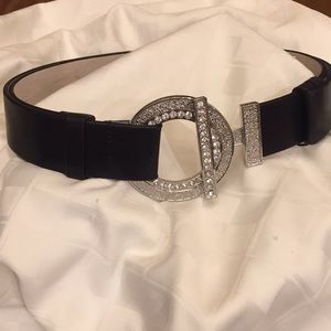 NWOT Chico’s adjustable black-n-bling belt